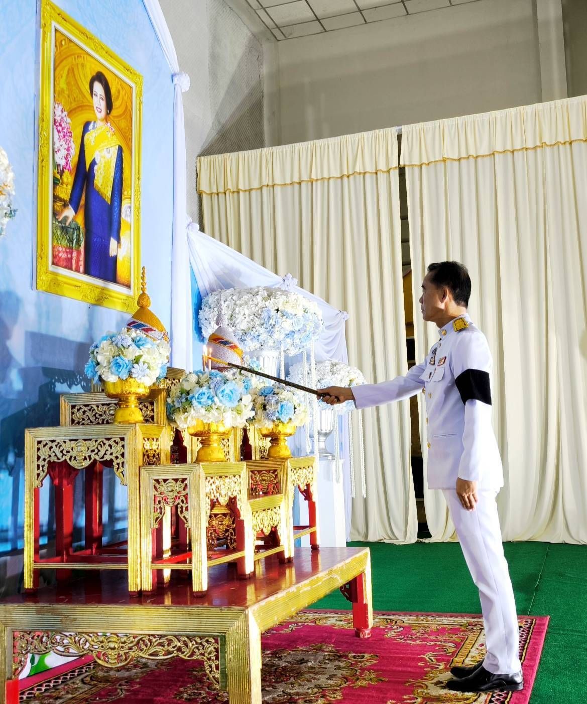 สพอ.บางแพ ร่วมพิธีเจริญพระพุทธมนต์และทำบุญตักบาตรถวายพระราชกุศล เนื่องในวันคล้ายวันพระราชสมภพสมเด็จพระนางเจ้าสิริกิติ์ พระบรมราชินีนาถ พระบรม ราชชนนีพันปีหลวง และวันแม่แห่งชาติ 12 สิงหาคม 2569