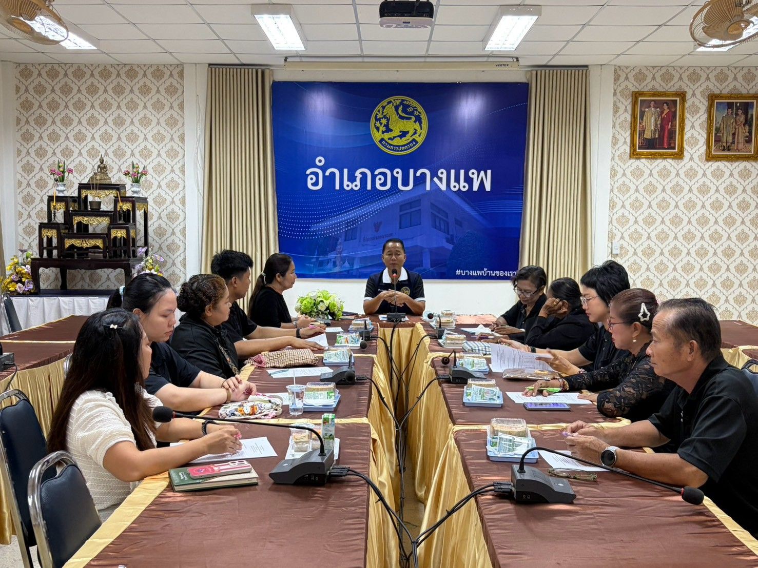 สพอ.บางแพ จัดประชุมคณะอนุกรรมการกลั่นกรองและติดตามการดำเนินงานกองทุนพัฒนาบทบาทสตรี ครั้งที่ 6/2569